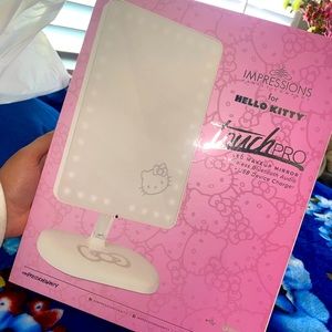 Impressions hello kitty mirror